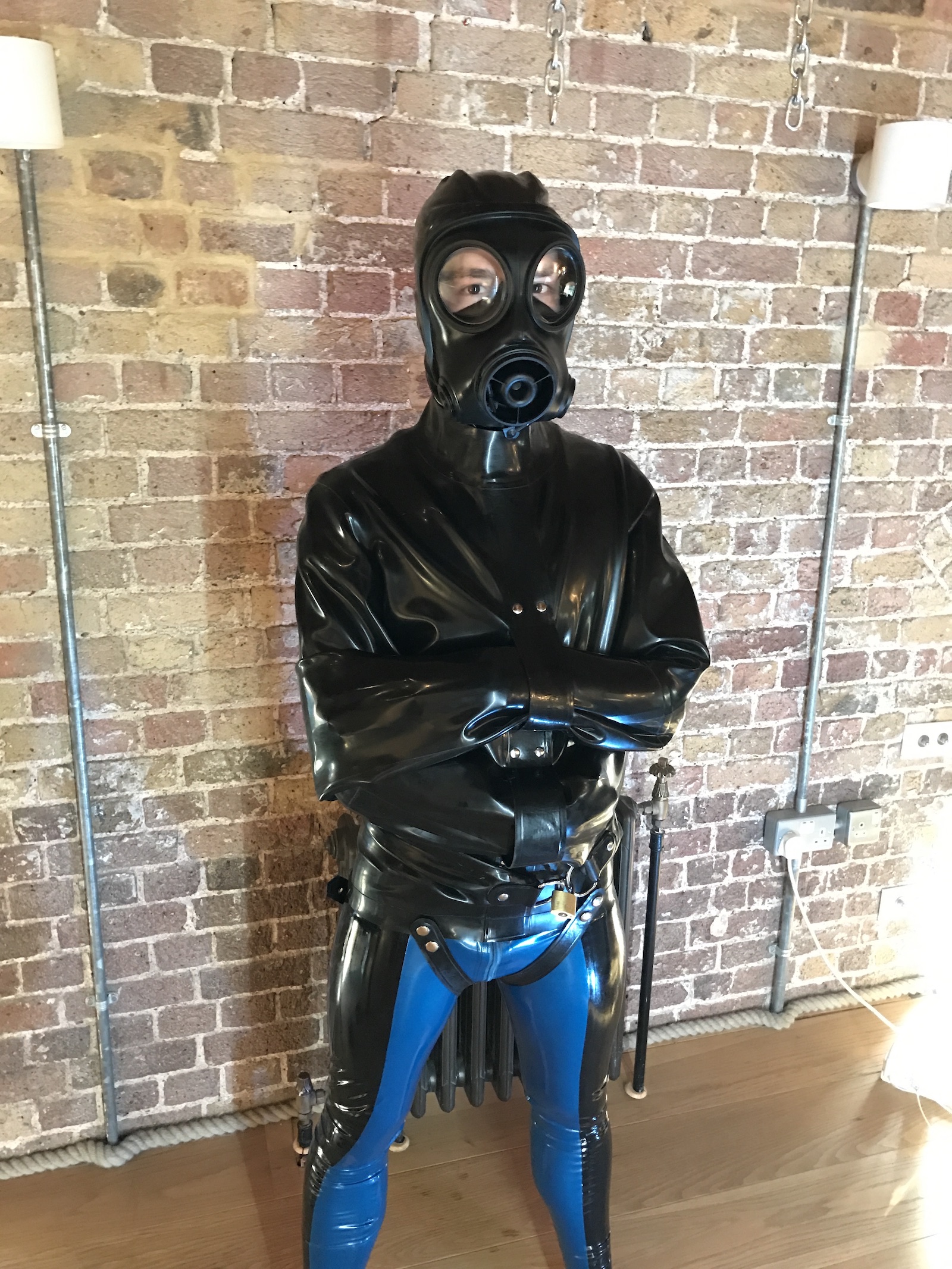 bgslave front close up rubber suit